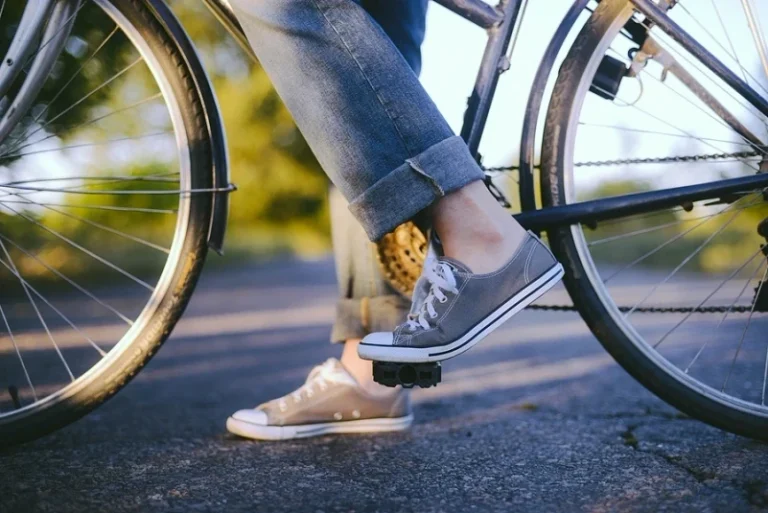 Riding at Night: Bicycle Lighting Rules and Visibility in Ohio